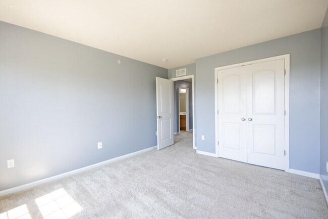 Building Photo - Lovely 3 BR/2.5 BA Townhome in Lanham!