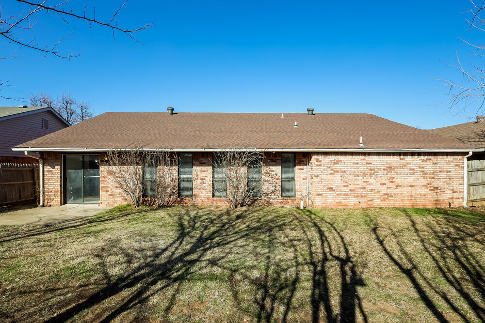 Building Photo - 8220 NW 112th Terrace