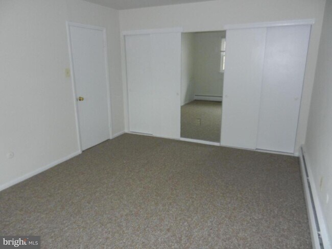 Building Photo - 335 E Lancaster Ave