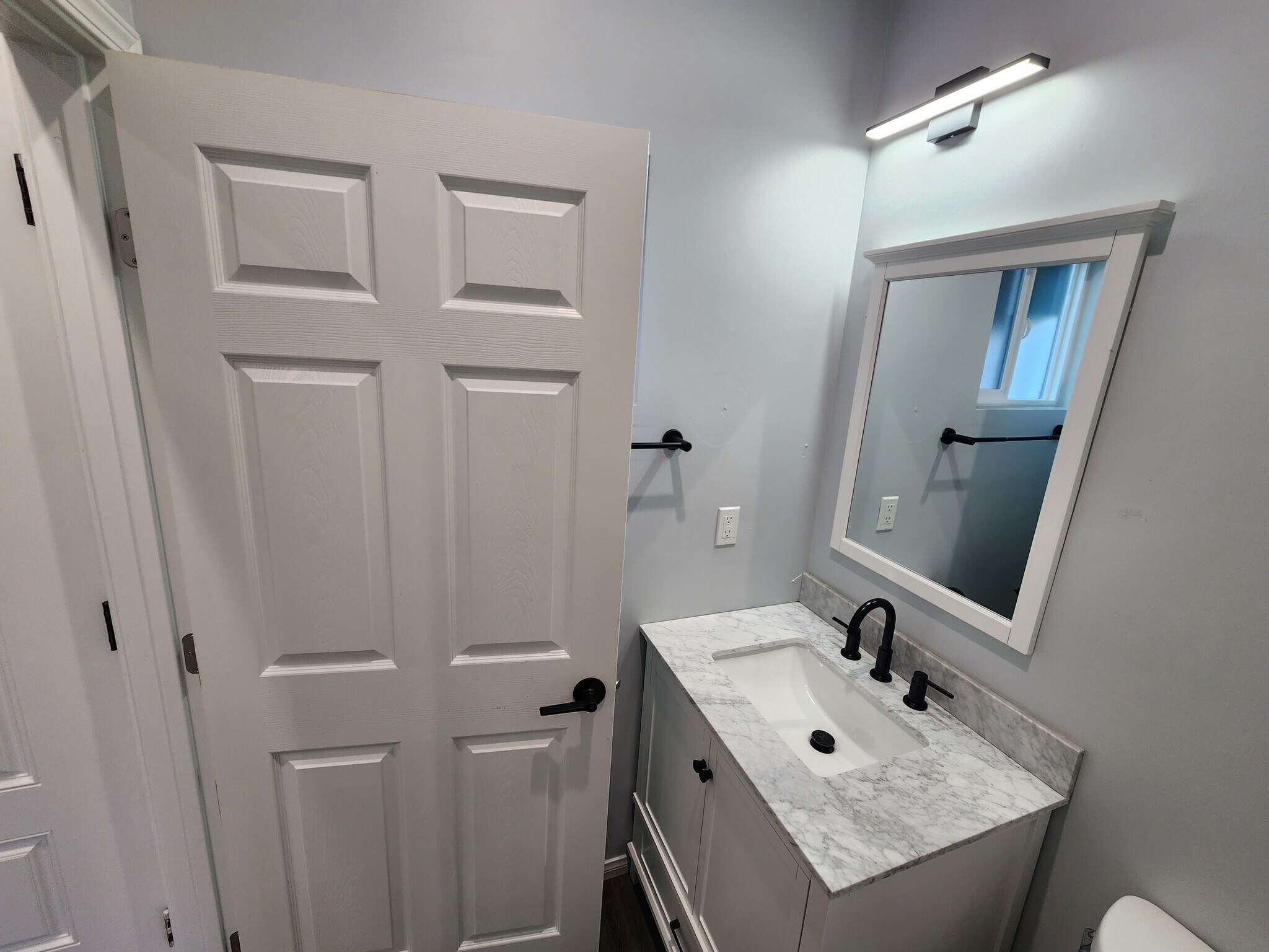 Building Photo - 13933 Cantlay St