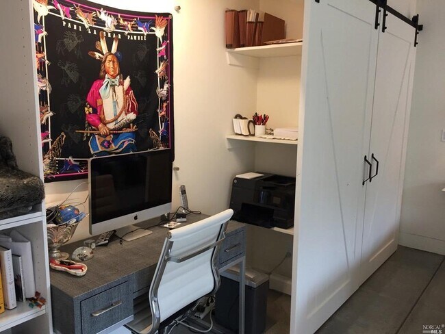 Building Photo - 419 Dry Creek Rd