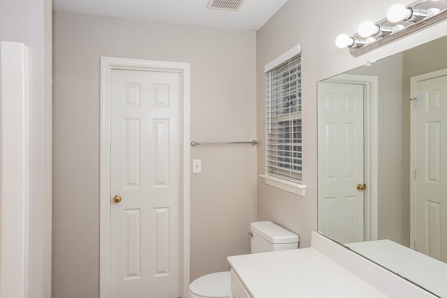 Building Photo - 5196 Tealstone Ct