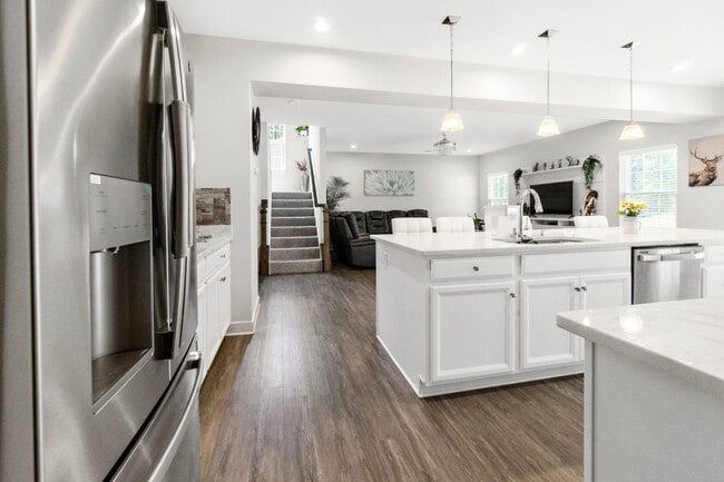 Building Photo - 16043 Cambria Cove Blvd