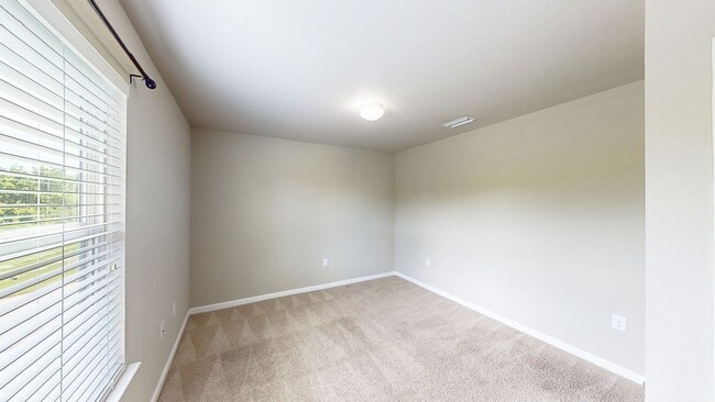 Building Photo - We are offering a November move-in special...