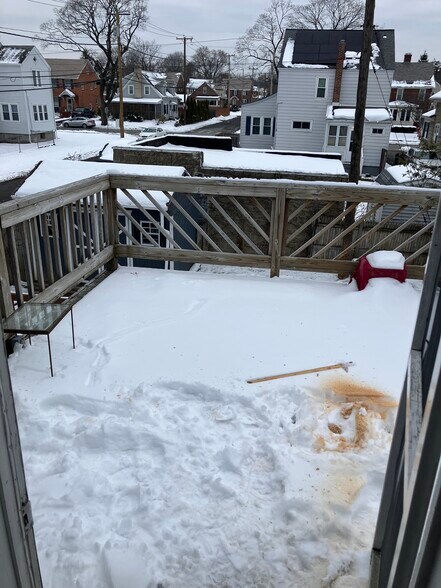 Building Photo - 43 Sycamore St