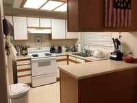 Building Photo - 2 Bedroom, 2 Bathroom Centrally Located Condo