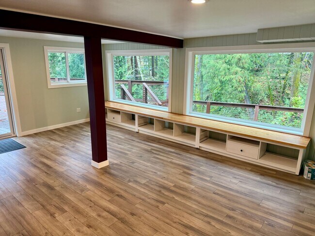 Building Photo - Super Cool Mid-Century Mod Meets Modern Updates and Amazing Pool