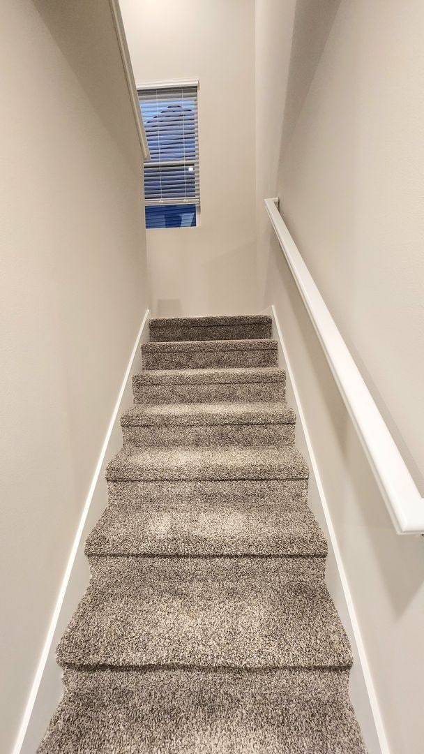 Building Photo - Modern 4BR Home Near Great Western Bike Trail | West Des Moines