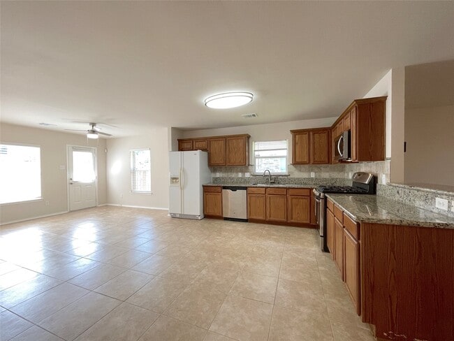 Building Photo - 9030 Canton Park Ln