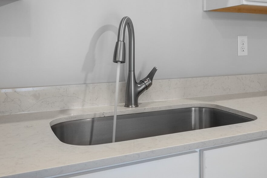 Building Photo - Allure Apartments LLC