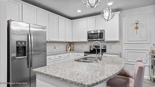 Building Photo - 1320 Lara Cir