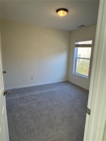 Building Photo - 1075 Harvest Brook Dr NE