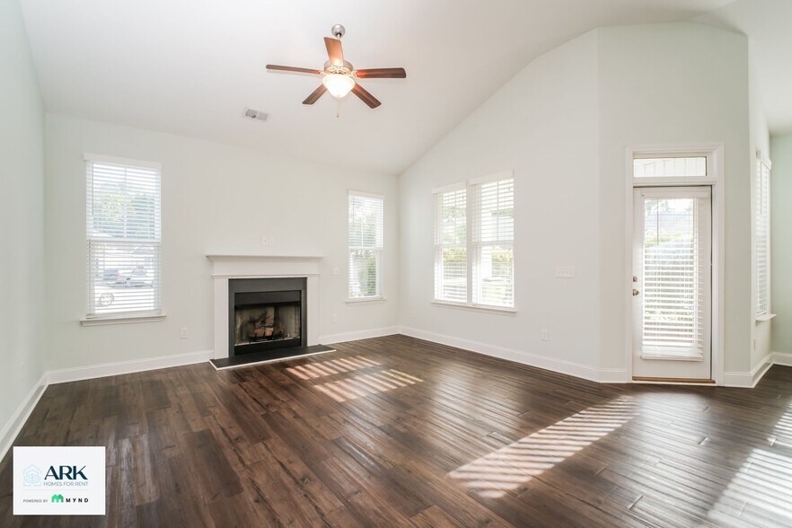 Building Photo - 77 Highland Forest Cir