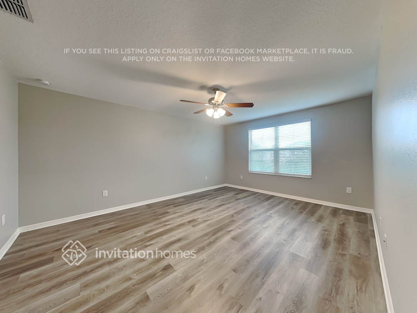 Building Photo - 10231 White Linen Ave