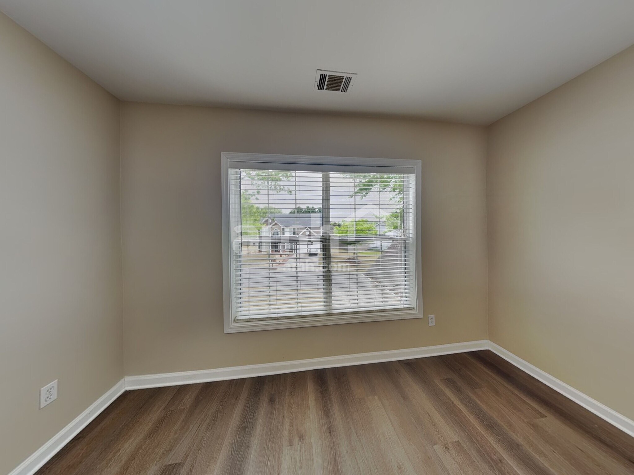 Building Photo - 1387 Belfaire Lake Trl