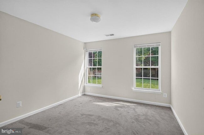 Building Photo - 15044 Gaffney Cir