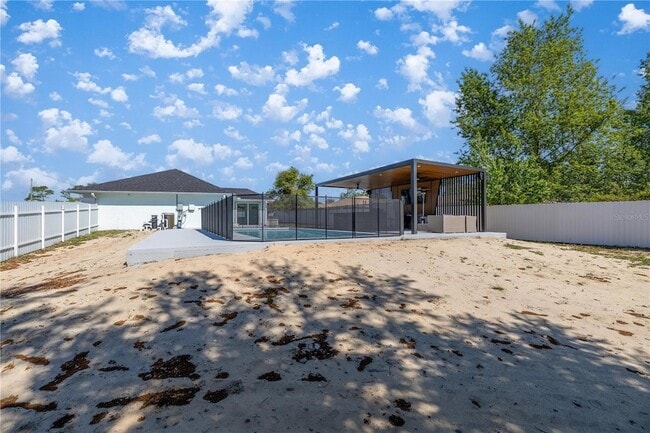 Building Photo - 7191 Hemlock Rd