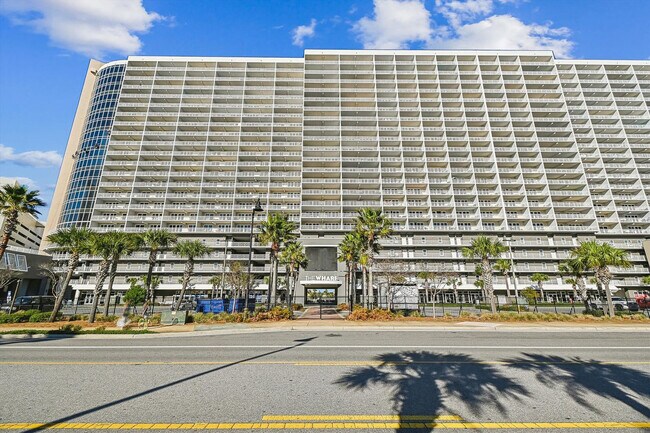 Building Photo - 9800 S Thomas Dr