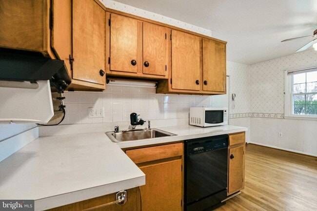 Building Photo - 6106 Rivanna Dr