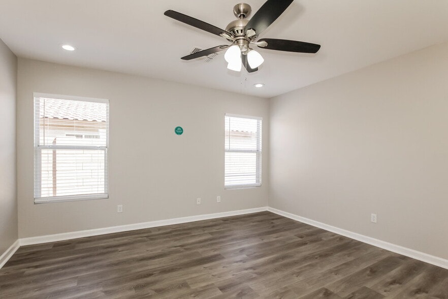 Building Photo - 12249 W Larkspur Rd