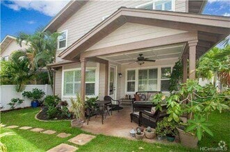 Building Photo - Stunning 3-Bedroom/3-Bathroom in Sunny Ewa...