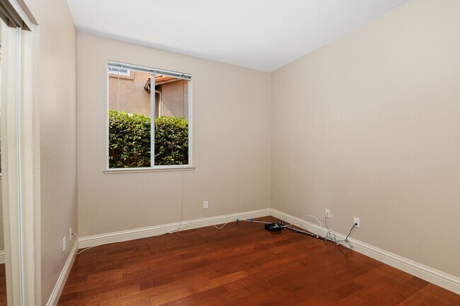 Building Photo - 6661 Curlew Terrace