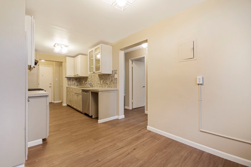 Building Photo - 1375 N Williams St