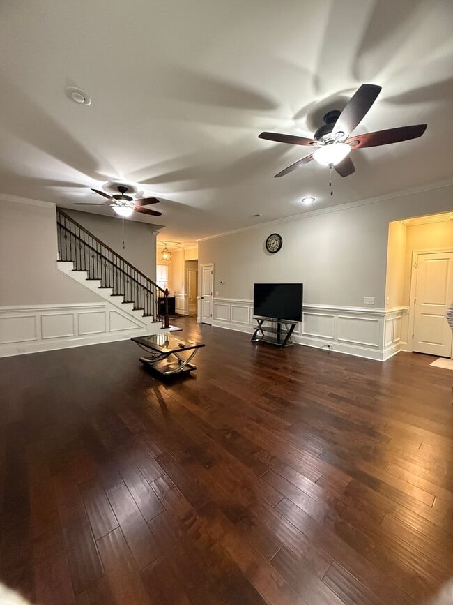 Building Photo - Home for Rent New Listing Beautiful Home