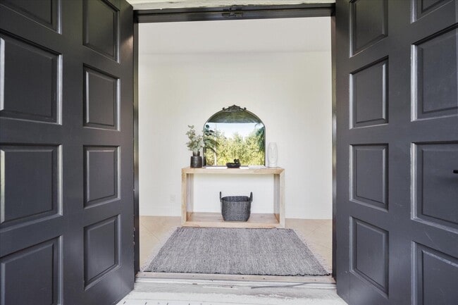 Building Photo - 12638 Quercus Ln