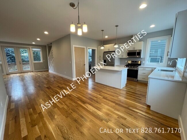 Building Photo - 18 Mauricet Ln