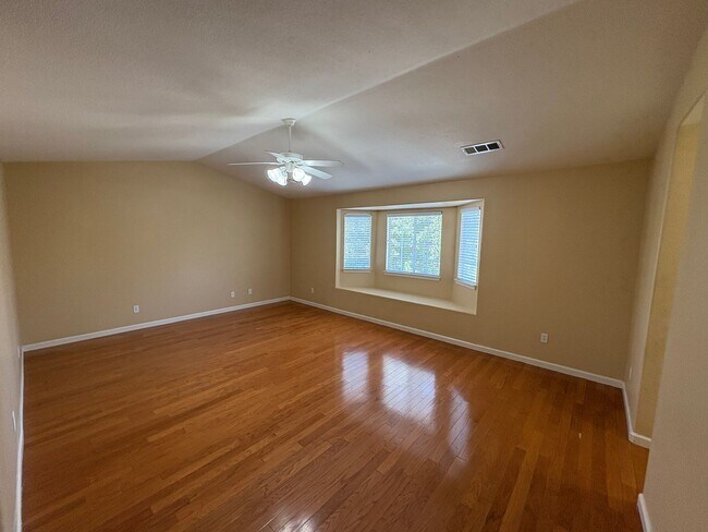 Building Photo - Beautiful 4 Bedroom coming soon!