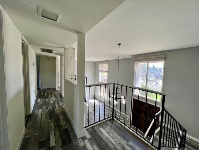 Building Photo - 6508 Landfair Dr