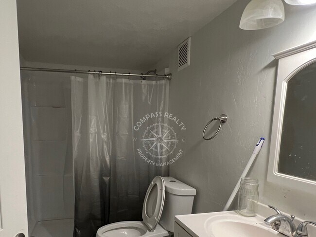 Building Photo - 375 Slate Drive