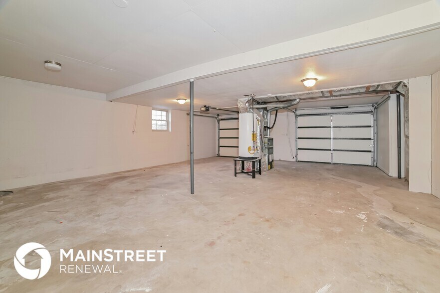 Building Photo - 210 Bobwhite Cir
