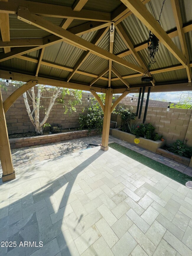 Building Photo - 9747 W Via Del Sol