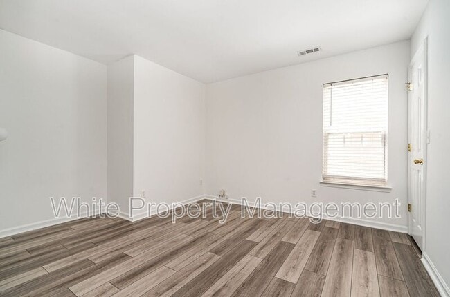 Building Photo - 10307 Seedling Ln