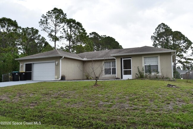 Building Photo - 2749 Freehold Ave SE