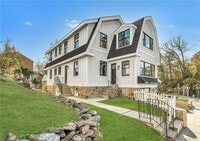 Building Photo - 200 Main St