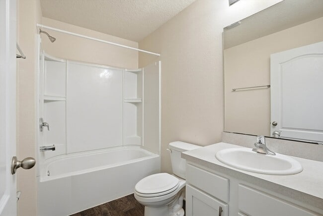 Building Photo - 7862 Meadow Walk Ln