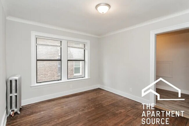 Building Photo - 6143 S Woodlawn Ave