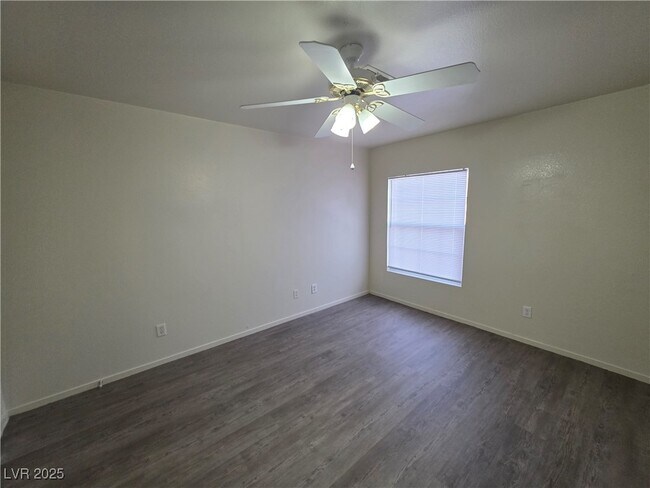 Building Photo - 8453 Vast Horizon Ave