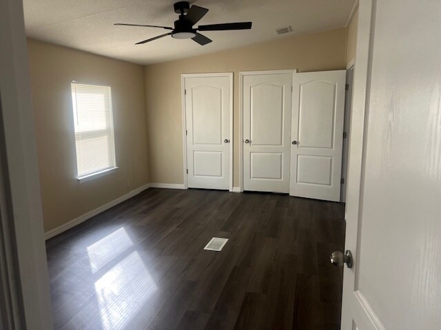 Building Photo - 4794 Myrtle View Dr W