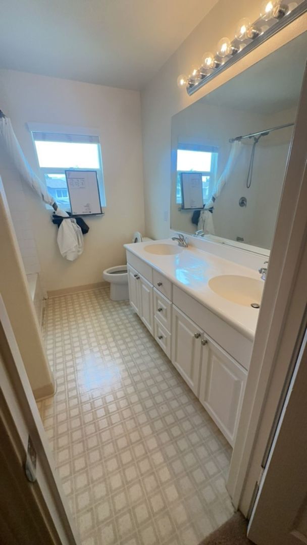 Building Photo - Wonderful 3 BD / 2.5 BA Home In Ewa Beach!!!
