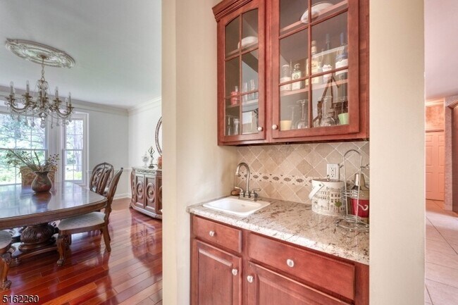 Building Photo - 12 Fieldflower Dr