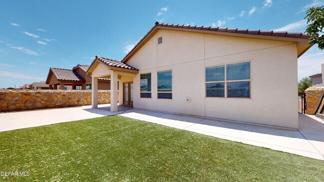 Building Photo - 13397 Plumpton Rd
