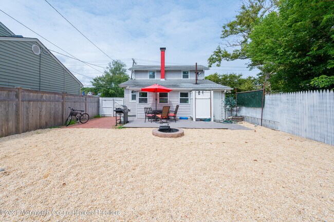 Primary Photo - 203 Bridge Ave