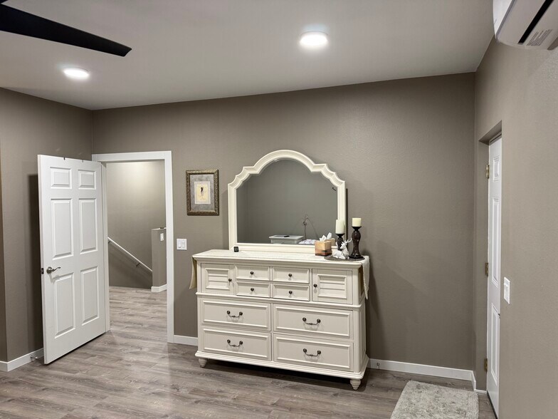 Building Photo - 5030 Township Rd 123