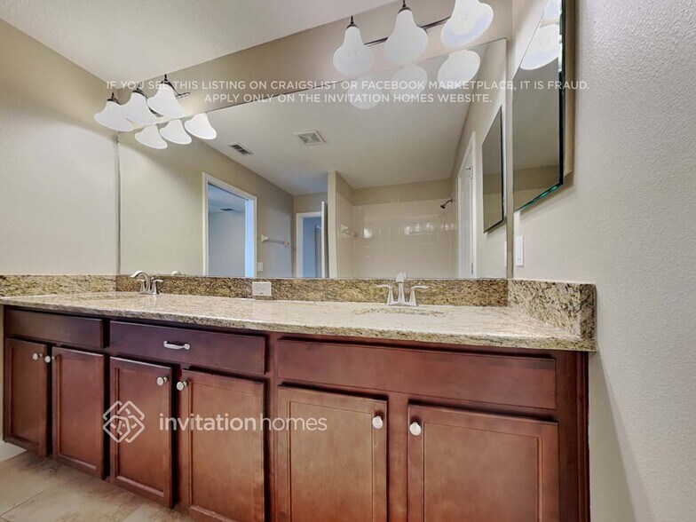 Building Photo - 7461 Ella Ln