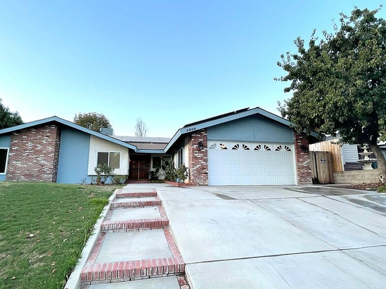 Primary Photo - 5808 Dorset Dr