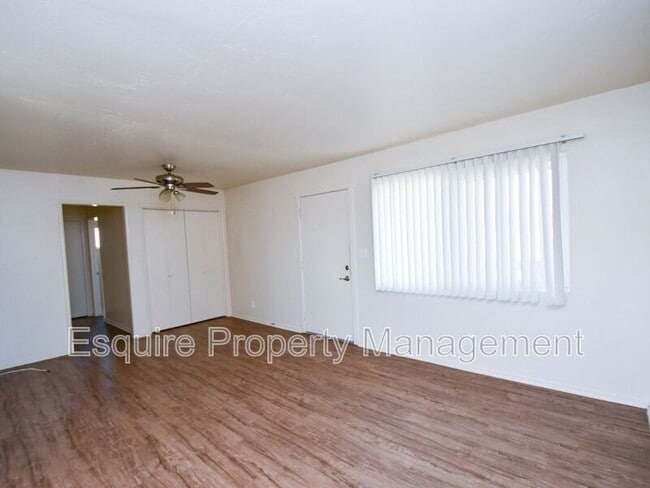 Building Photo - 5009 Nautilus St
